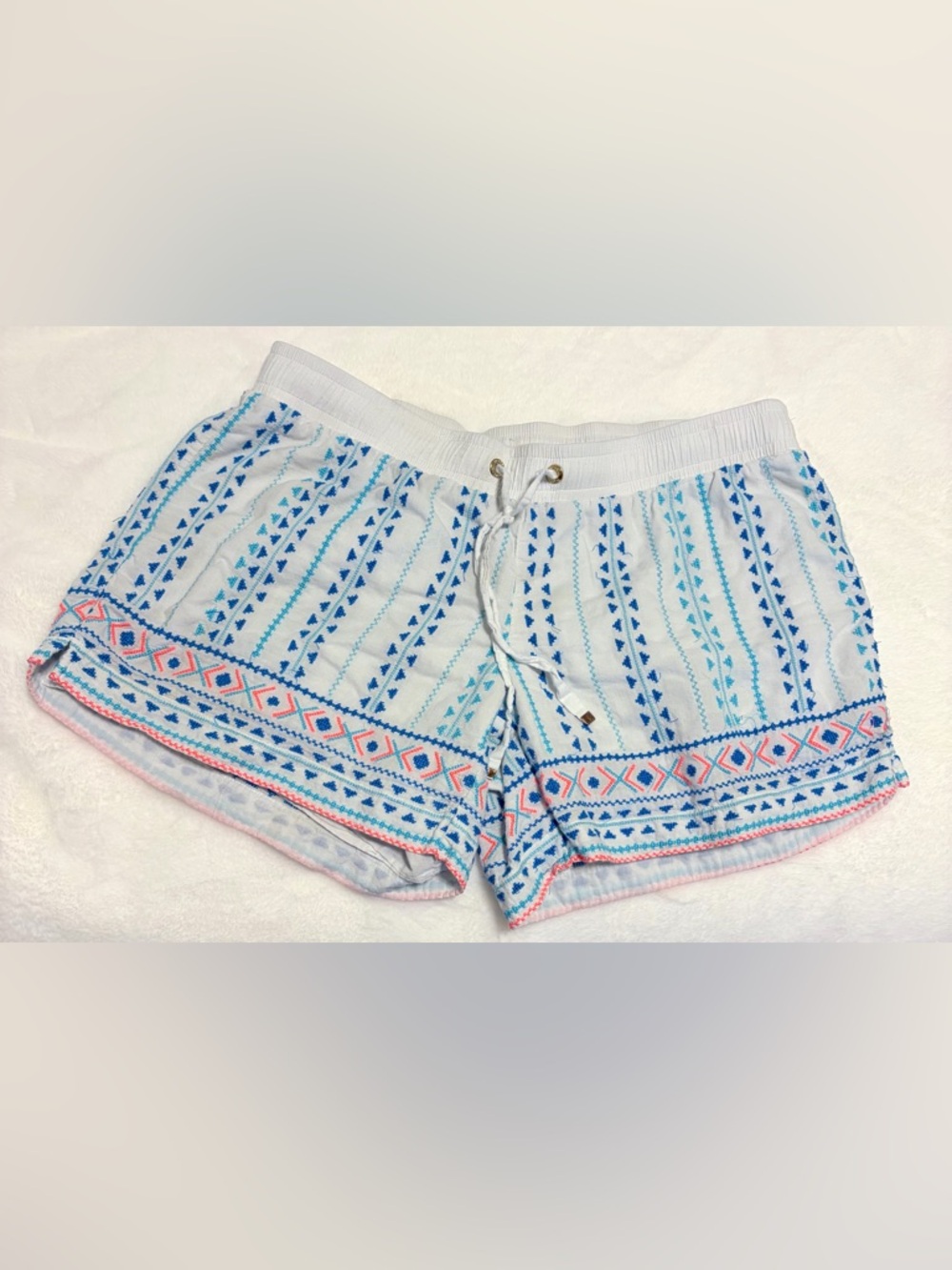 Lilly Pulitzer Katia Embroidered Pull-On Shorts Women’s Sz S white & blue